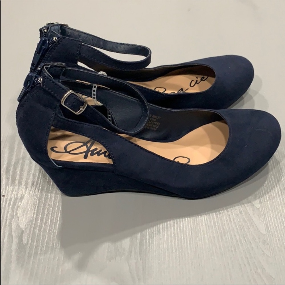 American Rag Women’s Miley Wedge Heel - Picture 6 of 10